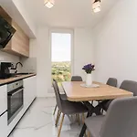 Luxury D - Two Bedroom With Terrace A1 Lägenhet *
