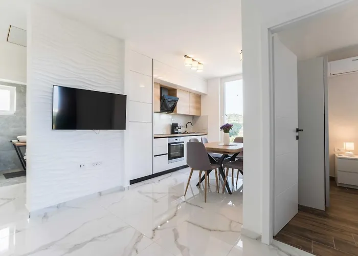 아파트 Luxury D - Two Bedroom With Terrace A1 *