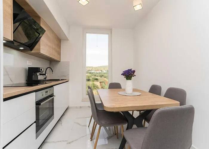 Luxury D - Two Bedroom With Terrace A1 아파트 *