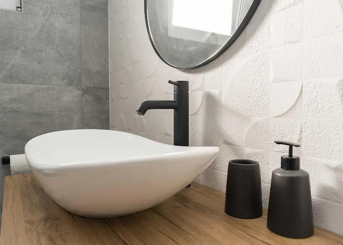Luxury D - Two Bedroom With Terrace A1 아파트