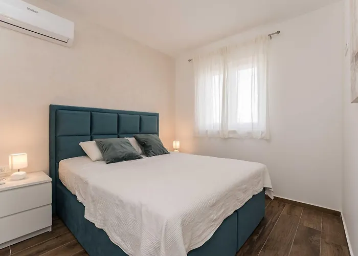 Luxury D - Two Bedroom With Terrace A1 * 비빈제