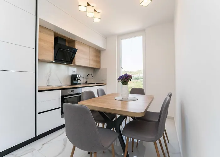 아파트 Luxury D - Two Bedroom With Terrace A1 *